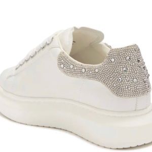 COPY - Steve Madden
Women's White Gaines Platform Sneaker NEW